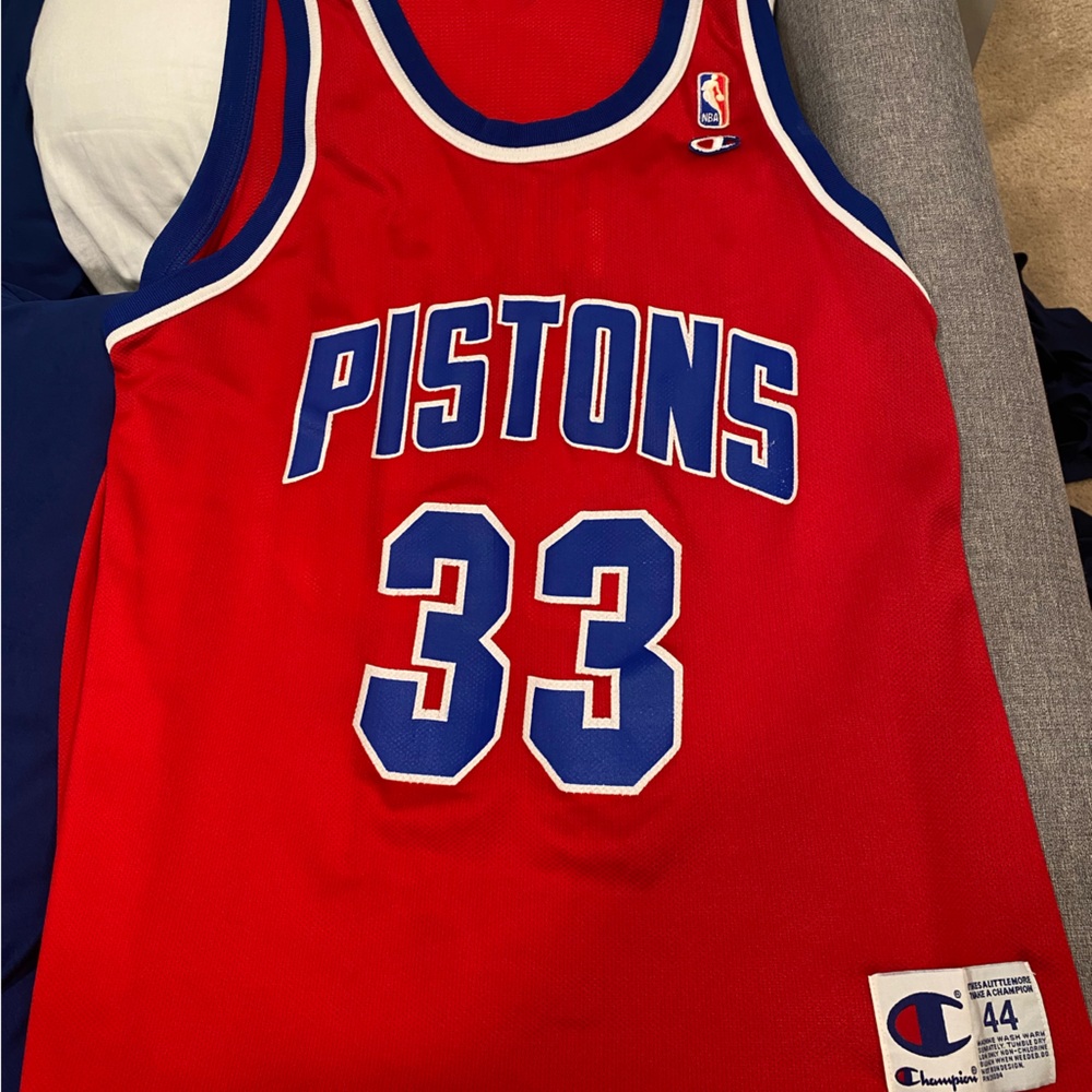 Vintage Detroit pistons grant hill jersey.